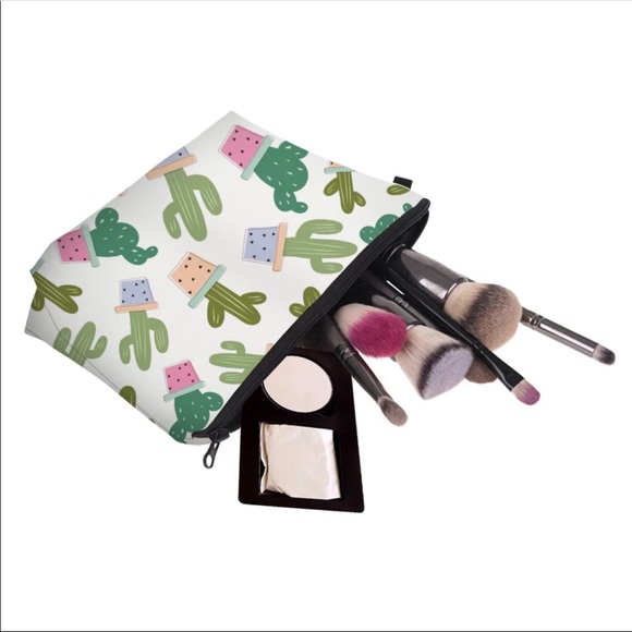 💄Cactuses Cosmetic Bag - Picture 1 of 5